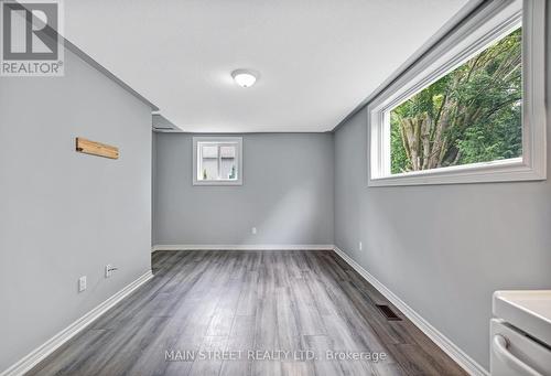 49 Victoria Street, Orillia, ON - Indoor Photo Showing Other Room