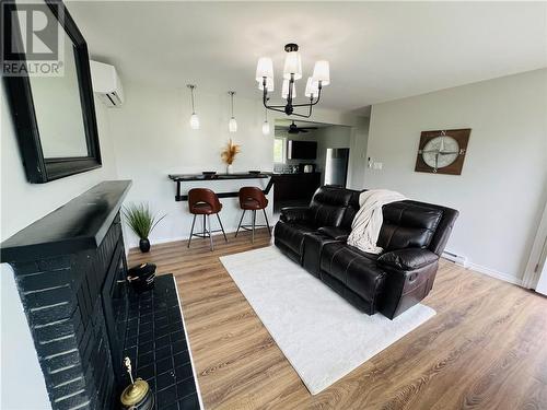 196 Whitney Avenue, Moncton, NB - Indoor Photo Showing Living Room