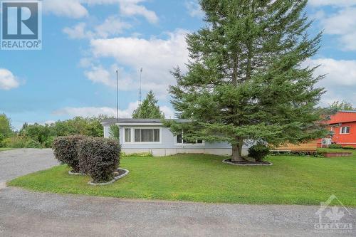 4 Fetherston Lane, Kemptville, ON - Outdoor