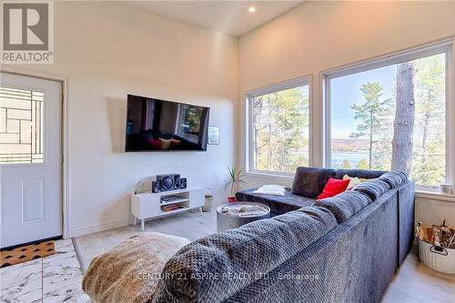 355 Greenway Drive, Whitewater Region, ON - Indoor Photo Showing Other Room