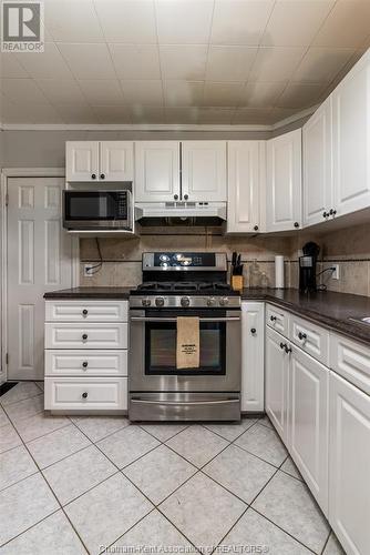 46 Selkirk Street, Chatham, ON - Indoor Photo Showing Kitchen