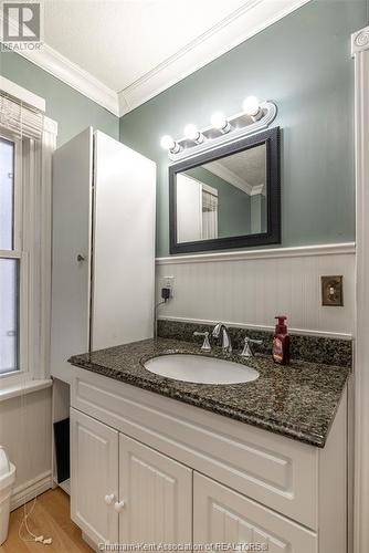 46 Selkirk Street, Chatham, ON - Indoor Photo Showing Bathroom