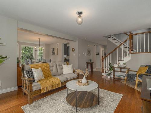 Salon - 2780 Rue Du Manège, Hatley - Canton, QC - Indoor Photo Showing Living Room