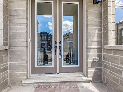 302 Wesmina Ave W, Whitchurch-Stouffville, ON - Outdoor With Exterior