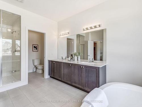 302 Wesmina Ave W, Whitchurch-Stouffville, ON - Indoor Photo Showing Bathroom