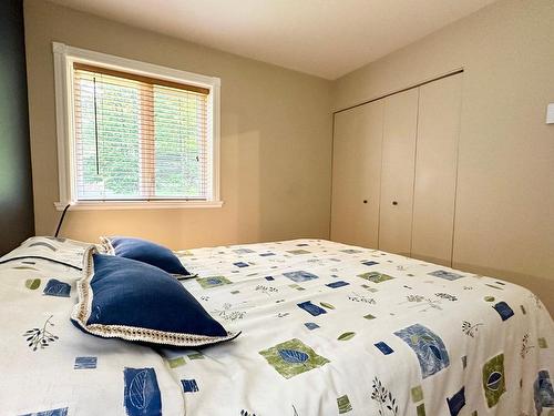 Chambre Ã Â coucher - 781 Ch. De La Croix, Sainte-Adèle, QC - Indoor Photo Showing Bedroom