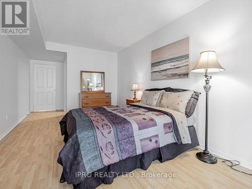 Ph09 - 28 Hollywood Avenue, Toronto (Willowdale East), ON - Indoor Photo Showing Bedroom