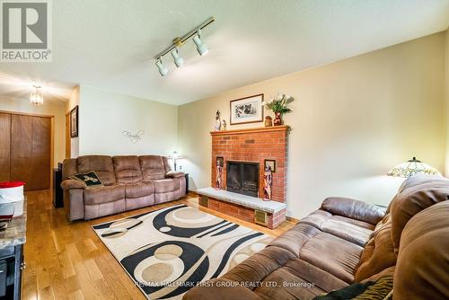 33 Renwick Road, Clarington (Courtice), ON - Indoor Photo Showing Living Room With Fireplace