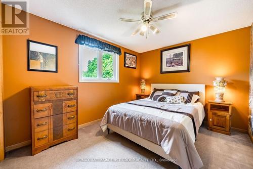 33 Renwick Road, Clarington (Courtice), ON - Indoor Photo Showing Bedroom