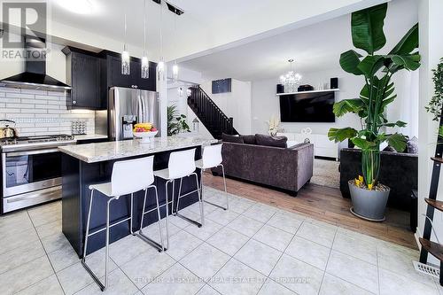 123 Vinton Road, Hamilton (Ancaster), ON - Indoor Photo Showing Kitchen With Upgraded Kitchen