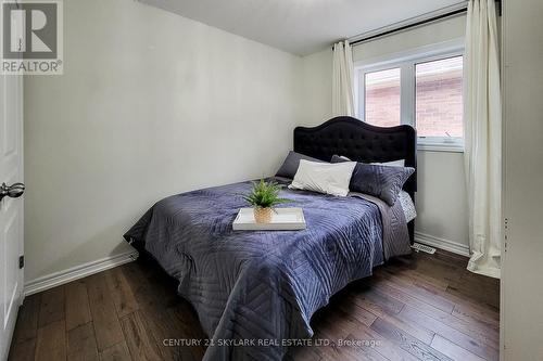 123 Vinton Road, Hamilton (Ancaster), ON - Indoor Photo Showing Bedroom