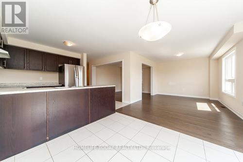 46 Carew Boulevard, Kawartha Lakes (Lindsay), ON - Indoor Photo Showing Kitchen