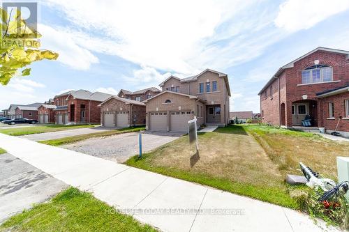 46 Carew Boulevard, Kawartha Lakes (Lindsay), ON - Outdoor With Facade