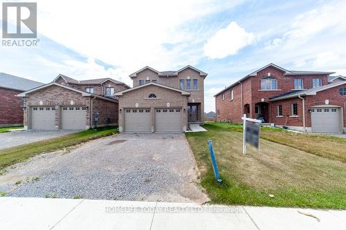 46 Carew Boulevard, Kawartha Lakes (Lindsay), ON - Outdoor With Facade