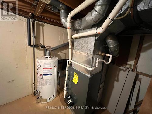 9504 Ashland Drive, Windsor, ON - Indoor Photo Showing Basement