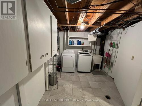 9504 Ashland Drive, Windsor, ON - Indoor Photo Showing Laundry Room