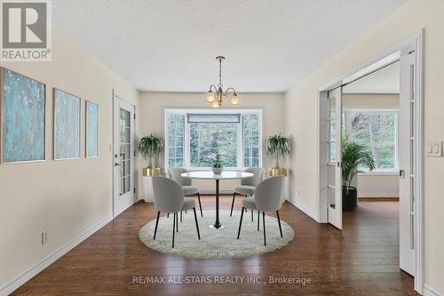 557 South Mary Lake Road, Huntsville, ON - Indoor Photo Showing Dining Room