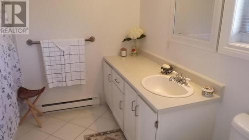 33 Mississauga Ave, Elliot Lake, ON - Indoor Photo Showing Bathroom