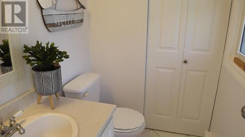 33 Mississauga Ave, Elliot Lake, ON - Indoor Photo Showing Bathroom