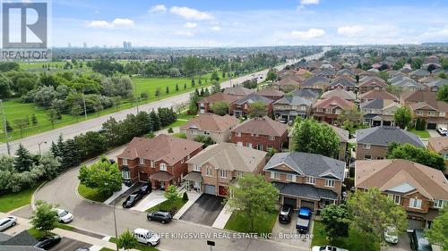 29 Mistdale Crescent, Brampton (Fletcher'S Meadow), ON 