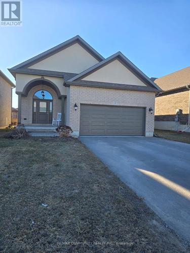 37 Stonecrest Boulevard, Quinte West, ON - Outdoor