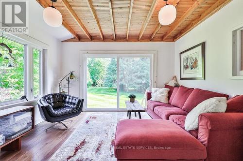 1787 County Road 26, Brighton, ON - Indoor Photo Showing Living Room