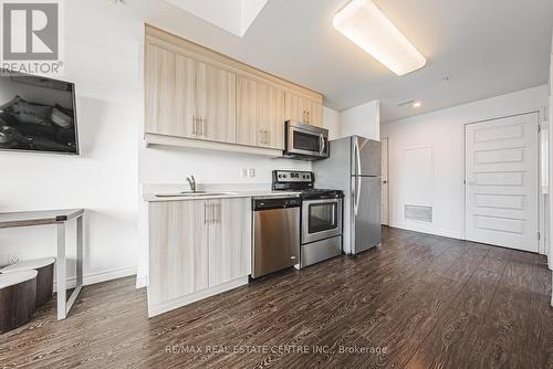 1101 - 158 King Street N, Waterloo, ON - Indoor Photo Showing Kitchen