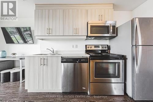 1101 - 158 King Street N, Waterloo, ON - Indoor Photo Showing Kitchen