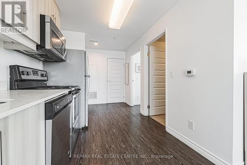 1101 - 158 King Street N, Waterloo, ON - Indoor Photo Showing Kitchen