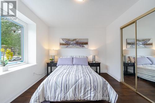 15 Woodridge Drive, Guelph (Parkwood Gardens), ON - Indoor Photo Showing Bedroom