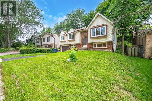 15 Woodridge Drive, Guelph (Parkwood Gardens), ON - Outdoor