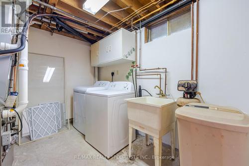 15 Woodridge Drive, Guelph (Parkwood Gardens), ON - Indoor Photo Showing Laundry Room