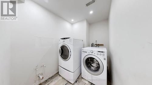 353 Westmeadow Drive, Kitchener, ON - Indoor Photo Showing Laundry Room