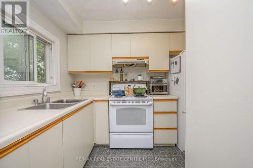 571 James Street N, Hamilton (North End), ON - Indoor Photo Showing Kitchen With Double Sink