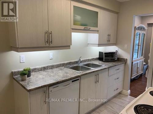 23 - 2 Bernick Drive, Barrie (Grove East), ON - Indoor Photo Showing Kitchen With Double Sink