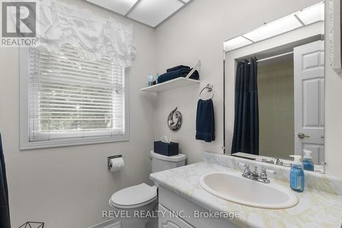 39 Grandview Crescent, Oro-Medonte, ON - Indoor Photo Showing Bathroom