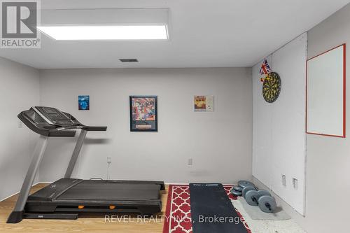 39 Grandview Crescent, Oro-Medonte, ON - Indoor Photo Showing Gym Room