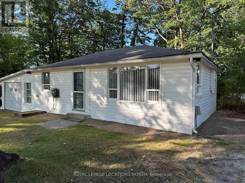 38 Laidlaw Street, Wasaga Beach, ON - Outdoor