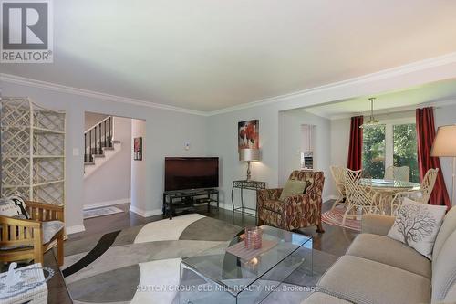 132 Hampton Heath Road, Burlington (Appleby), ON - Indoor Photo Showing Living Room