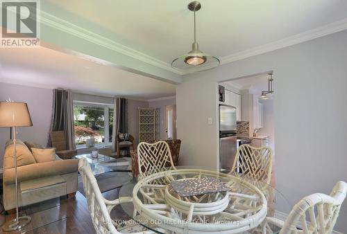 132 Hampton Heath Road, Burlington, ON - Indoor Photo Showing Dining Room