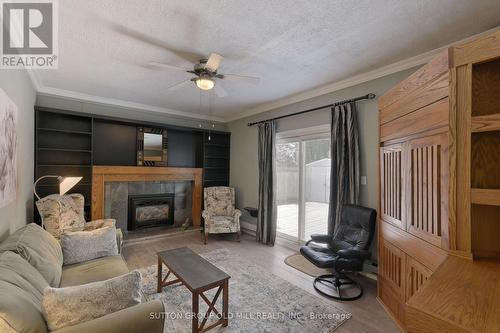 132 Hampton Heath Road, Burlington, ON - Indoor Photo Showing Living Room With Fireplace