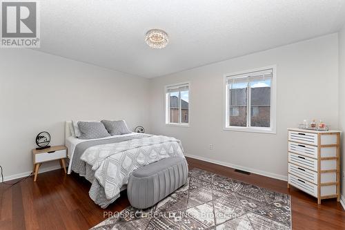 900 Mcneil Drive, Milton (Beaty), ON - Indoor Photo Showing Bedroom