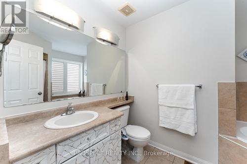 900 Mcneil Drive, Milton (Beaty), ON - Indoor Photo Showing Bathroom