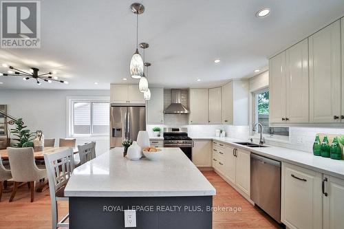 644 Maclaren Drive, Burlington (Roseland), ON - Indoor Photo Showing Kitchen