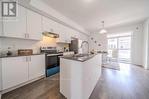 388 Okanagan Path, Oshawa, ON - Indoor Photo Showing Kitchen With Double Sink