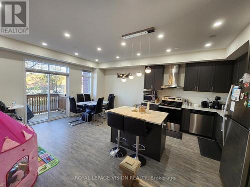 35 Healthcote Lane, Ajax (Central), ON - Indoor Photo Showing Kitchen