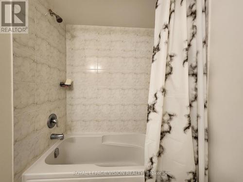 35 Healthcote Lane, Ajax (Central), ON - Indoor Photo Showing Bathroom