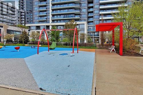 910 - 7167 Yonge Street, Markham (Grandview), ON - Outdoor