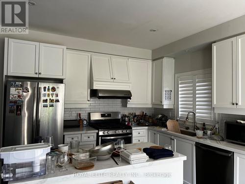 84 Battleford Avenue, Vaughan (Vellore Village), ON - Indoor Photo Showing Kitchen