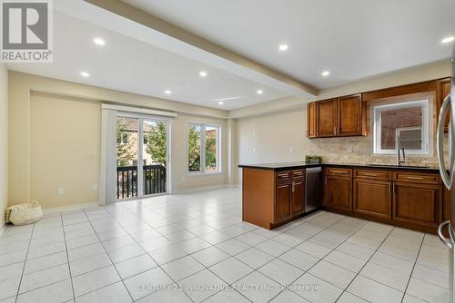 35 Charles Brown Road, Markham (Cedarwood), ON - Indoor Photo Showing Kitchen